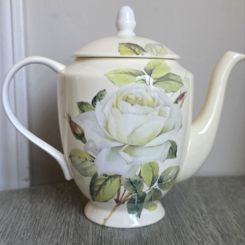 Floral Teapot with White Roses - Picture 3 of 7